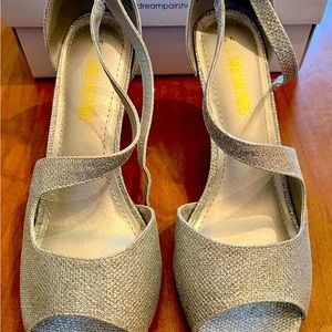 Dream Pairs Silver Women's Heels